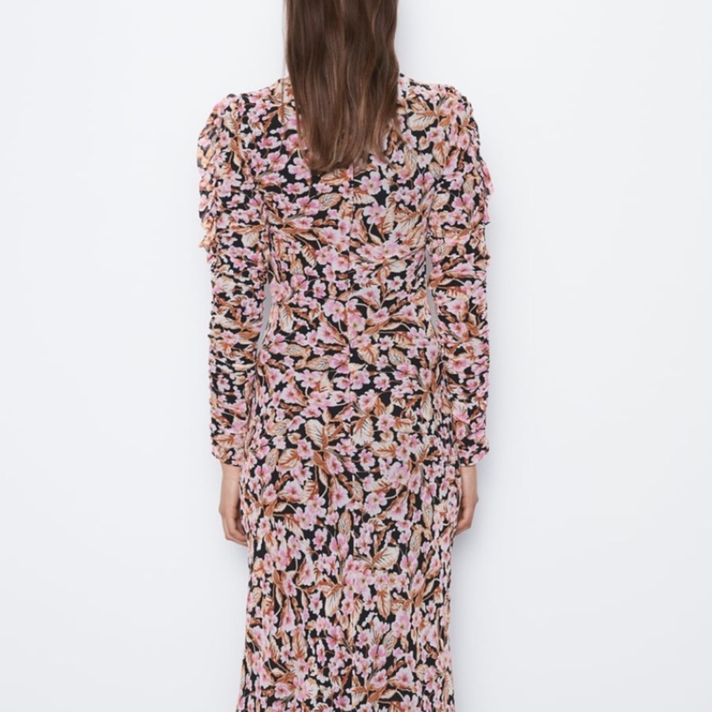 Zara Floral Ruched Midi Dress - Picture 4 of 6